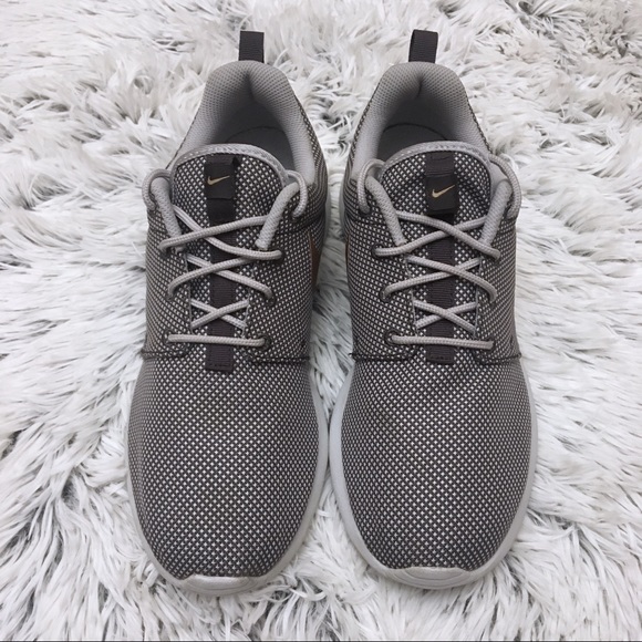 Nike Roshe One - Picture 5 of 8